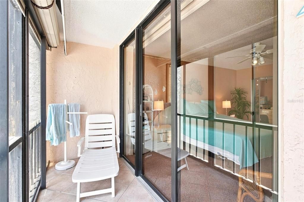 For Sale: $650,000 (2 beds, 2 baths, 1100 Square Feet)