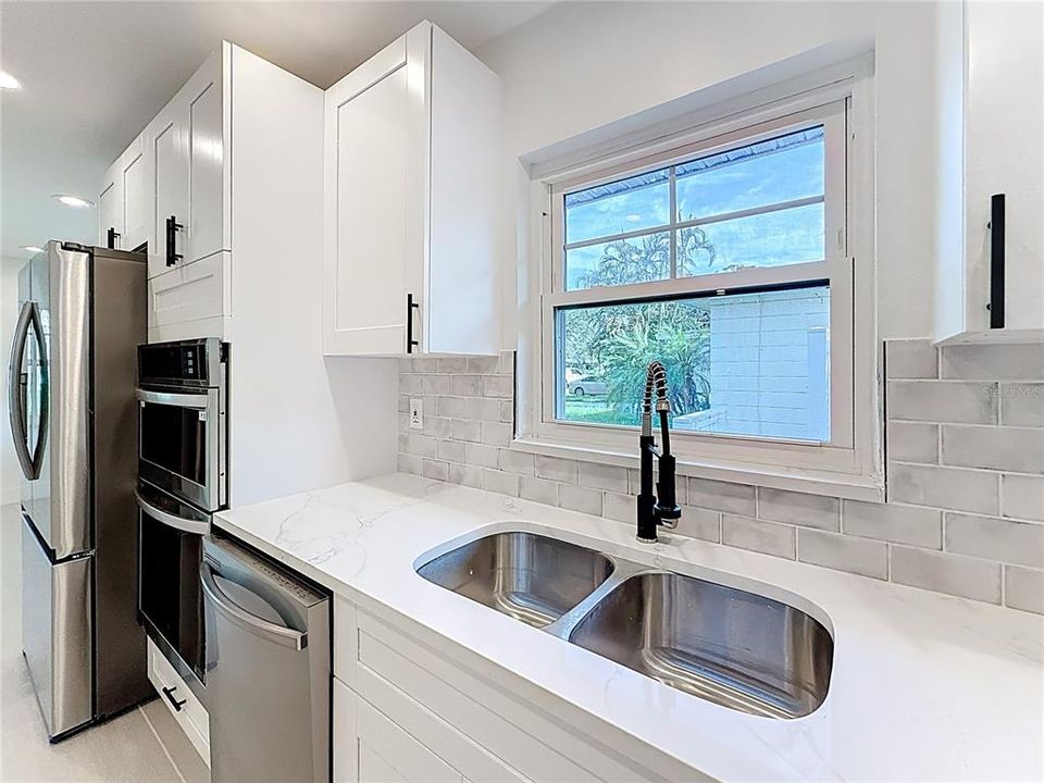 For Rent: $3,900 (4 beds, 2 baths, 1732 Square Feet)