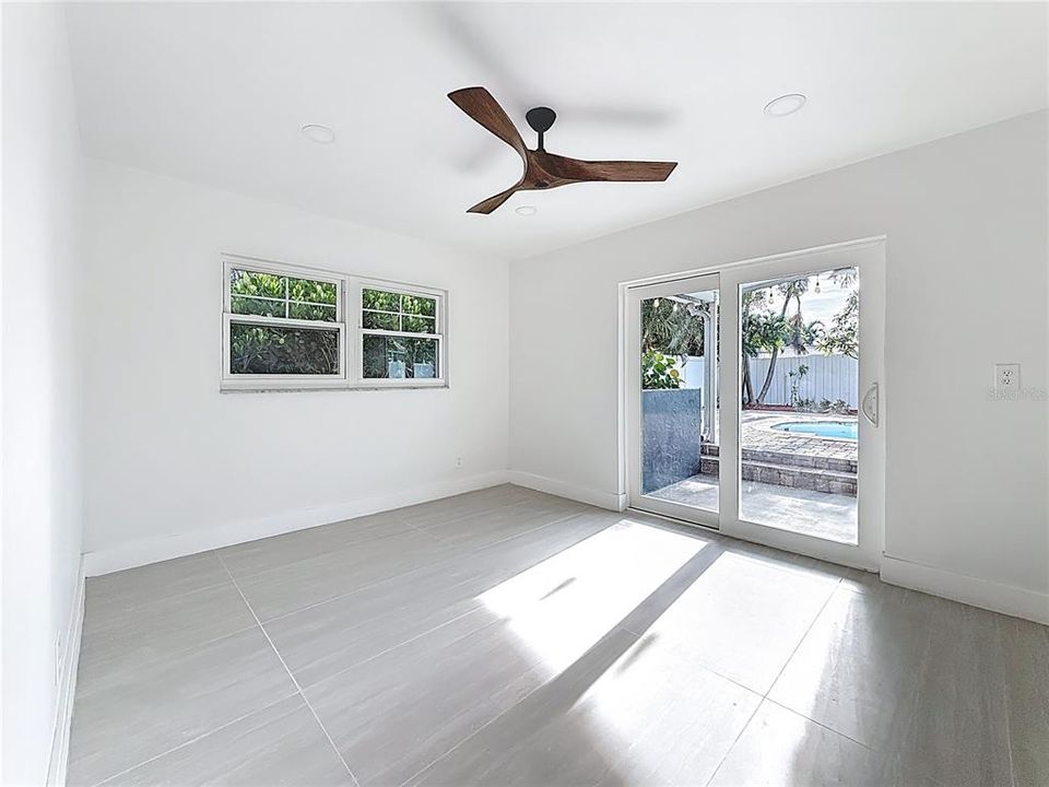 For Rent: $3,900 (4 beds, 2 baths, 1732 Square Feet)