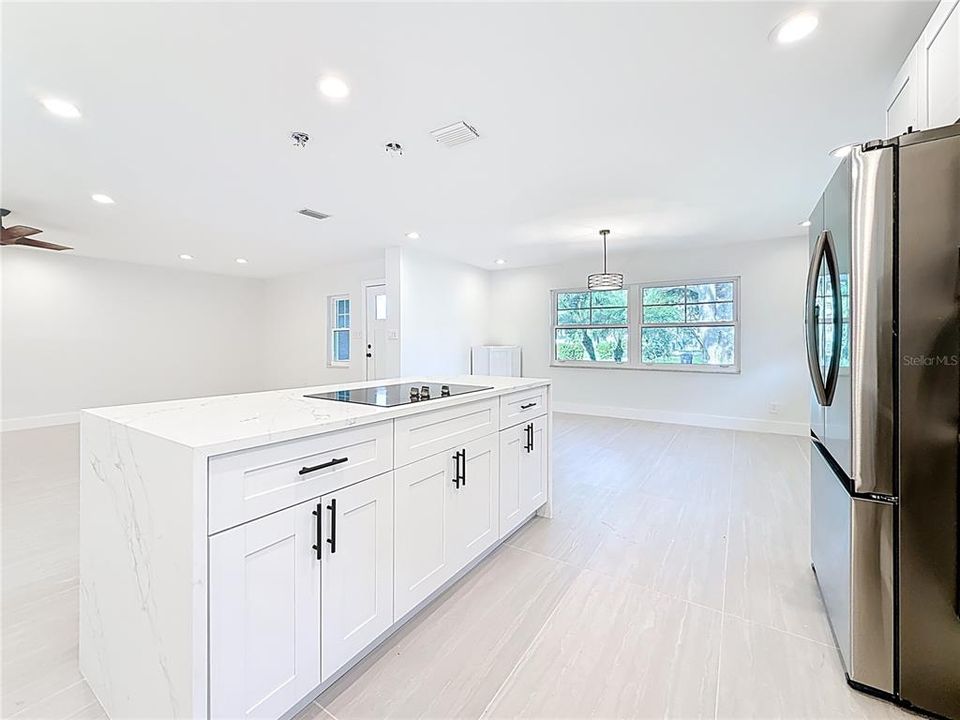 For Rent: $3,900 (4 beds, 2 baths, 1732 Square Feet)
