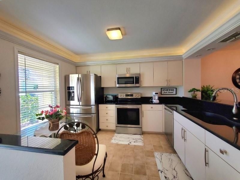 For Rent: $3,800 (2 beds, 2 baths, 1110 Square Feet)