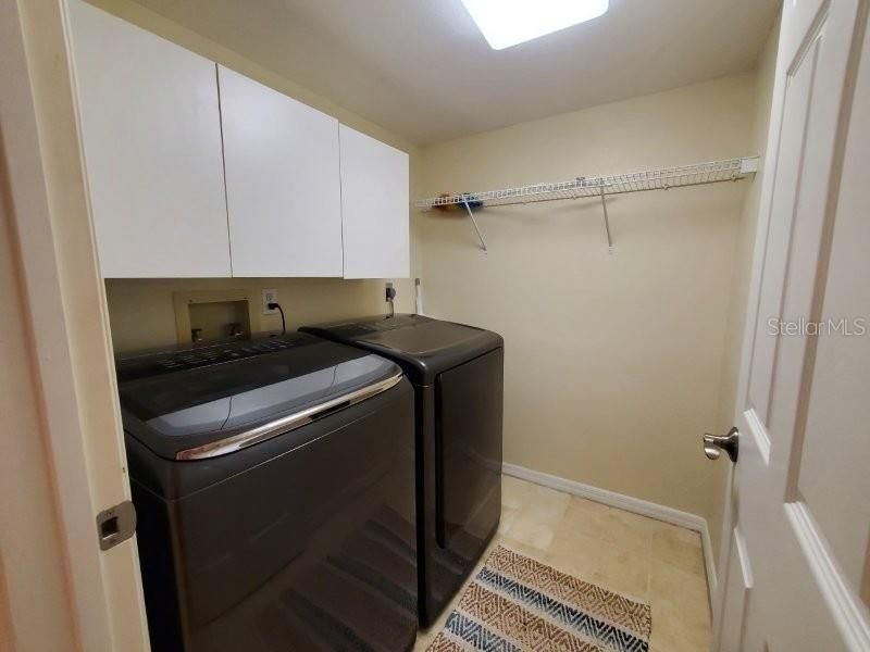 For Rent: $3,800 (2 beds, 2 baths, 1110 Square Feet)