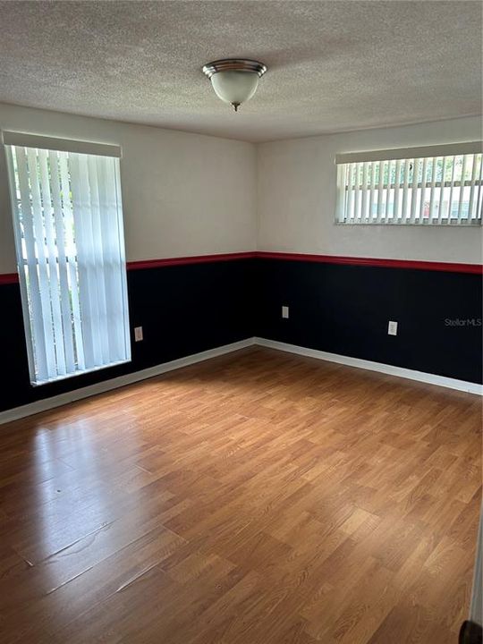 For Rent: $1,700 (3 beds, 2 baths, 1307 Square Feet)