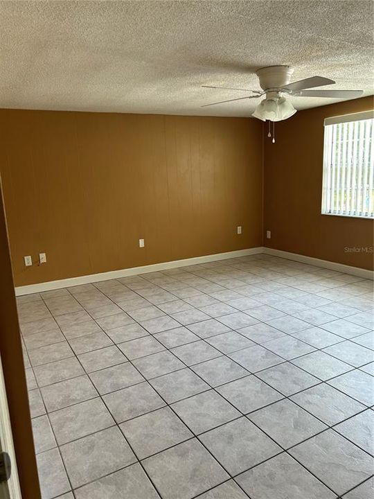 For Rent: $1,700 (3 beds, 2 baths, 1307 Square Feet)