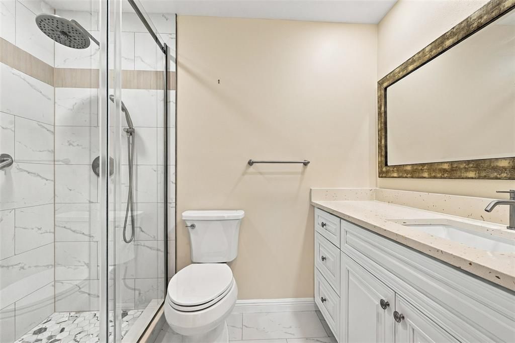 For Sale: $365,000 (2 beds, 2 baths, 1220 Square Feet)