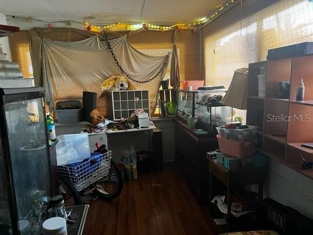 На продажу: $189,900 (3 спален, 1 ванн, 883 Квадратных фут)