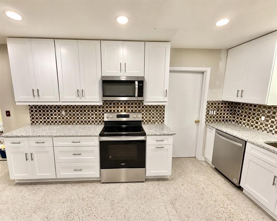 For Rent: $2,500 (4 beds, 2 baths, 1500 Square Feet)
