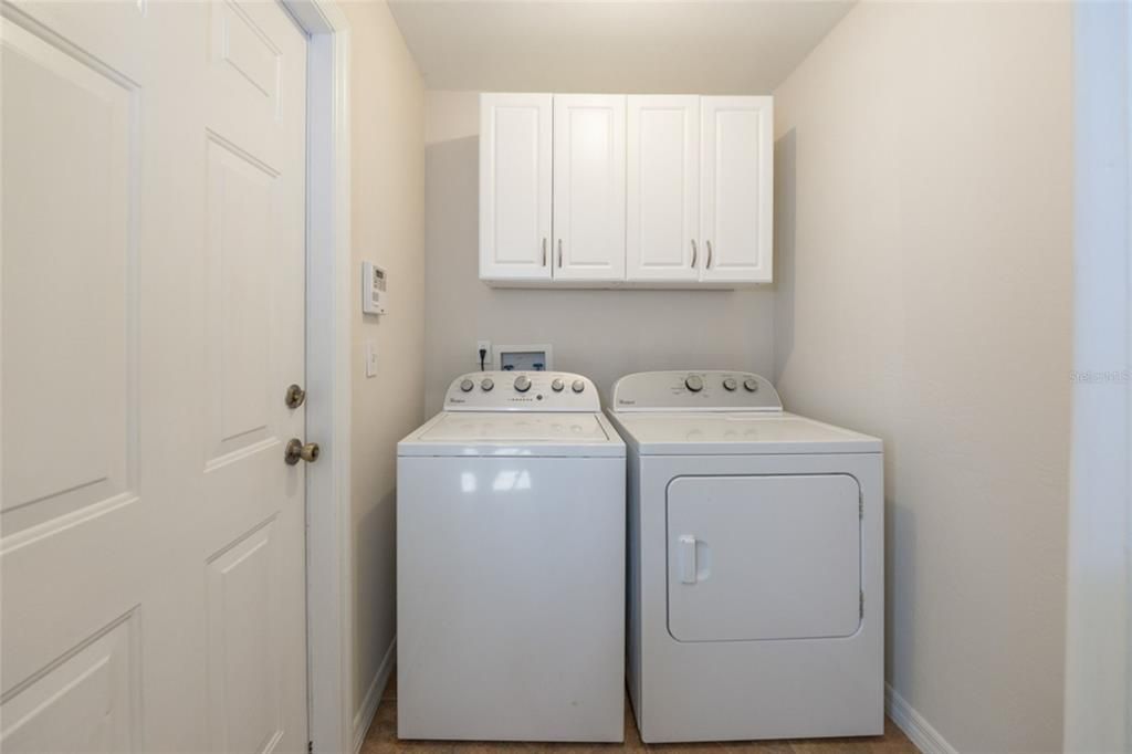 For Sale: $300,000 (3 beds, 2 baths, 1521 Square Feet)