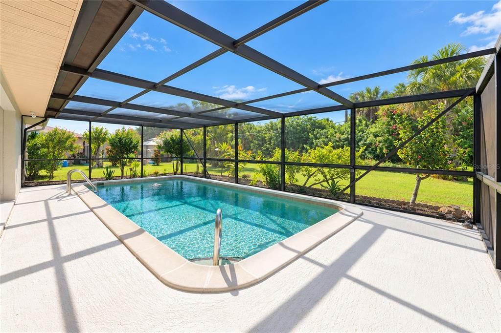 For Sale: $349,900 (2 beds, 2 baths, 1120 Square Feet)