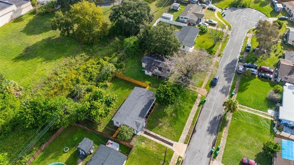 На продажу: $245,000 (3 спален, 1 ванн, 888 Квадратных фут)