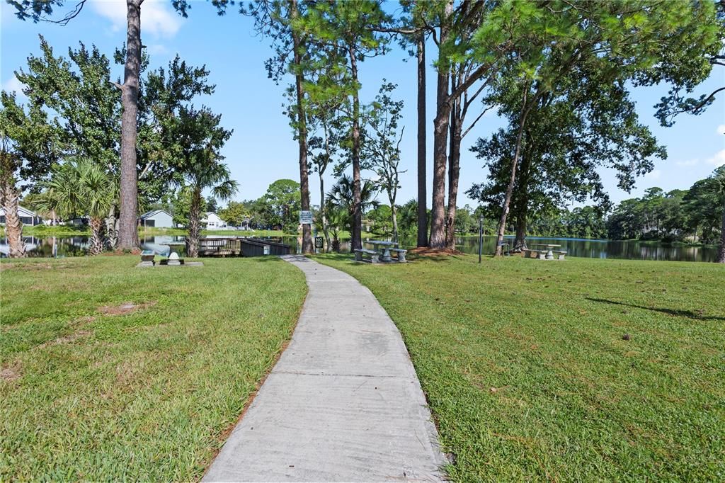 For Sale: $280,000 (2 beds, 2 baths, 1116 Square Feet)