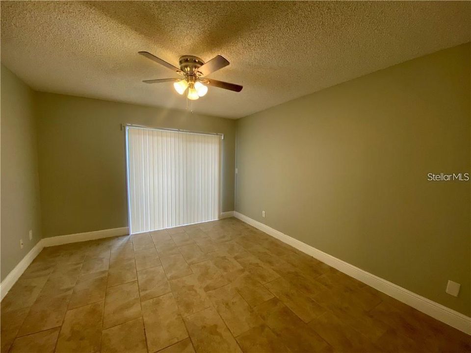 For Rent: $1,250 (2 beds, 2 baths, 1025 Square Feet)