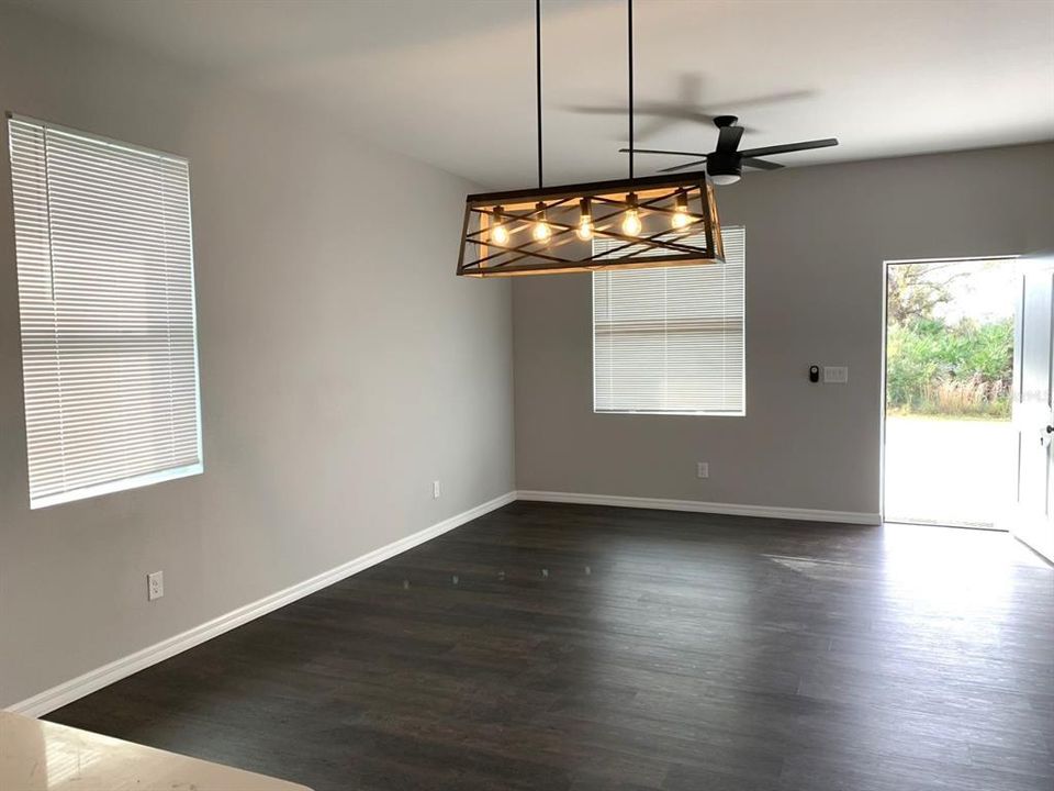 For Rent: $1,295 (2 beds, 2 baths, 941 Square Feet)