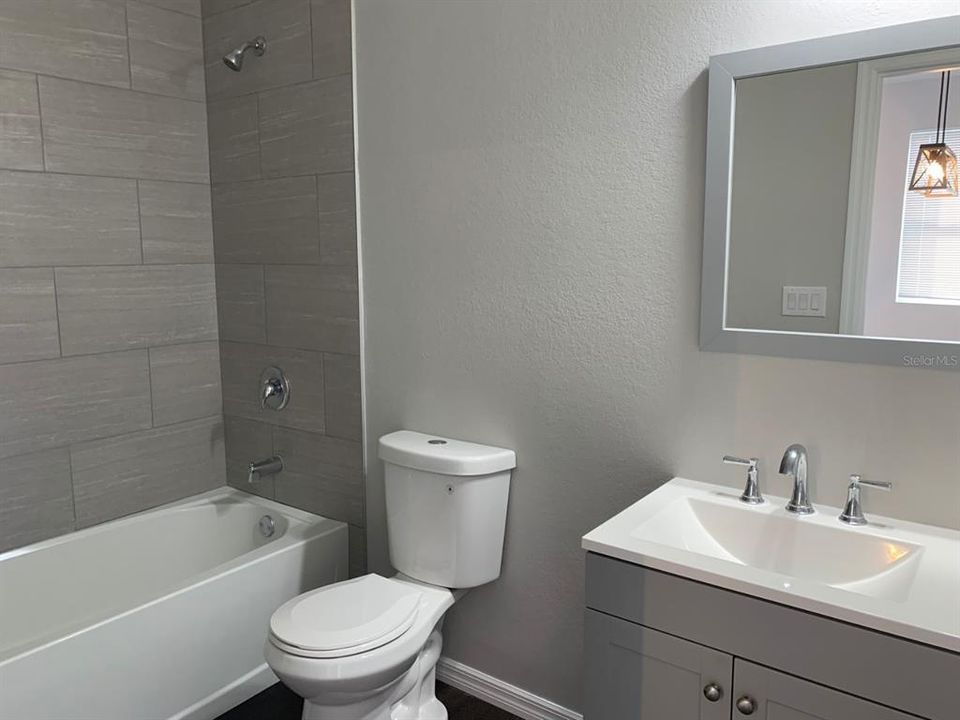 For Rent: $1,295 (2 beds, 2 baths, 941 Square Feet)