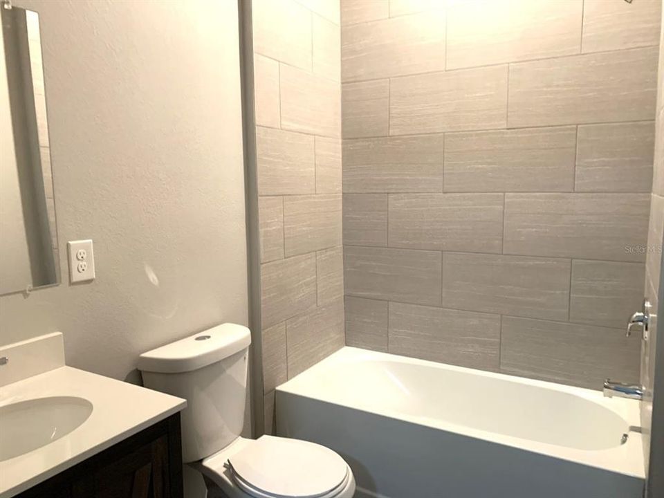 For Rent: $1,295 (2 beds, 2 baths, 941 Square Feet)