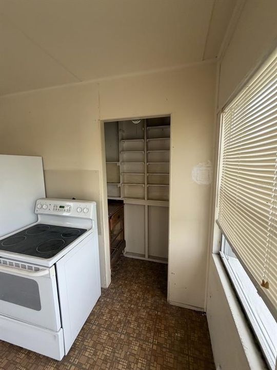 Activo con contrato: $299,900 (2 camas, 1 baños, 1242 Pies cuadrados)