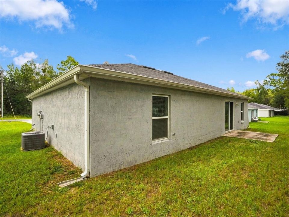 На продажу: $225,000 (3 спален, 2 ванн, 1209 Квадратных фут)