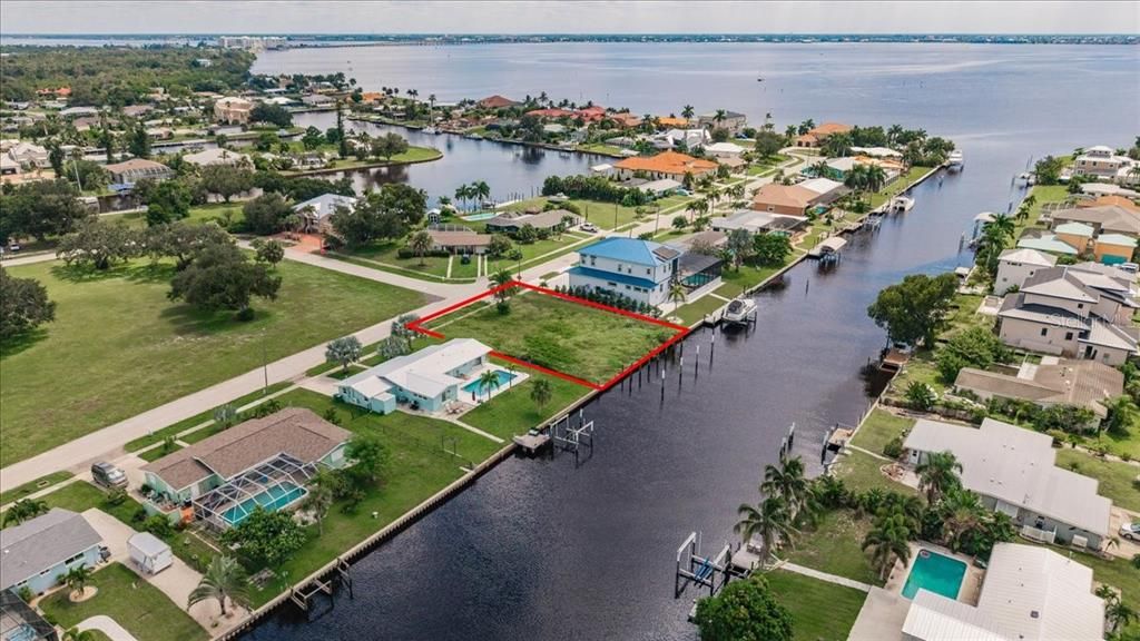 待售: $375,000 (0.29 acres)