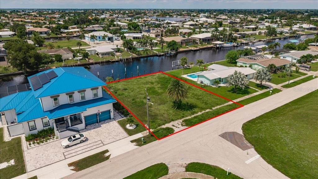 待售: $375,000 (0.29 acres)