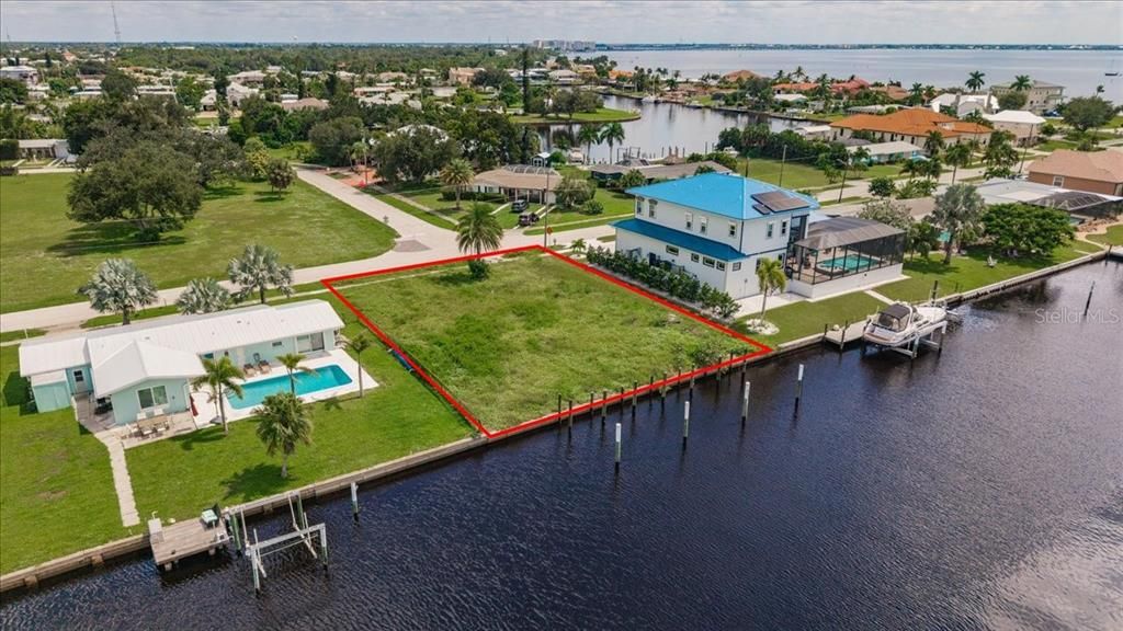 待售: $375,000 (0.29 acres)