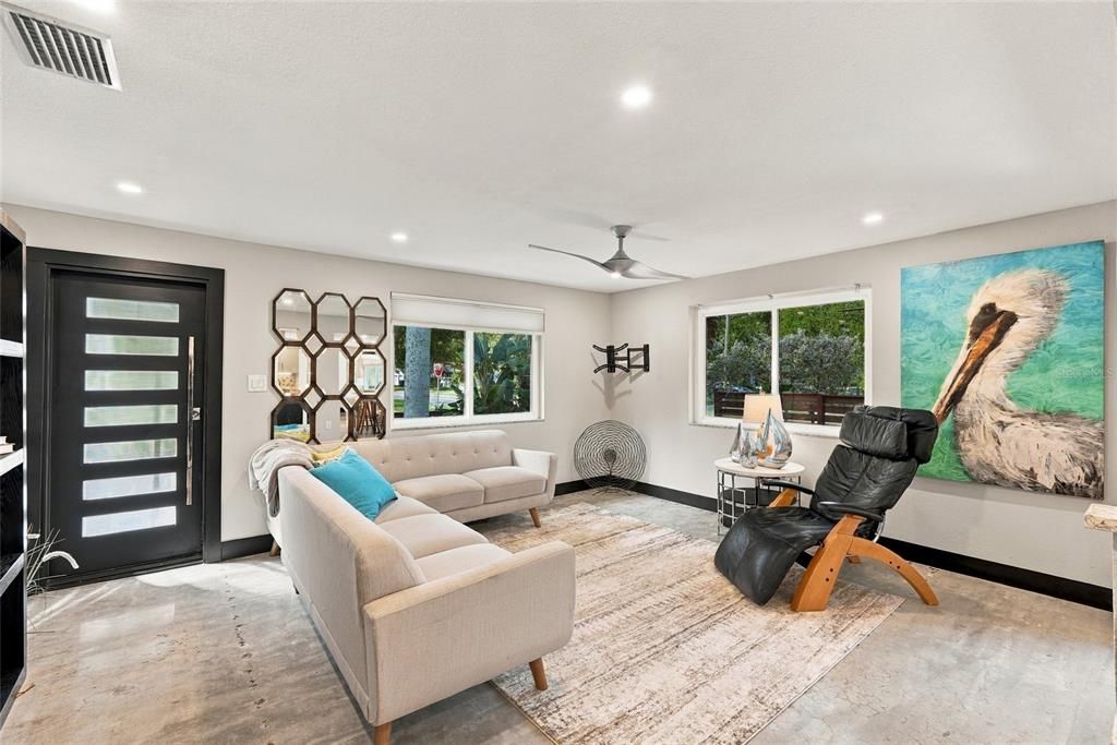 For Rent: $2,950 (2 beds, 2 baths, 1250 Square Feet)