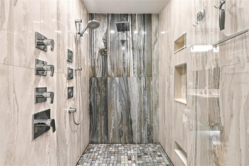 For Rent: $2,950 (2 beds, 2 baths, 1250 Square Feet)