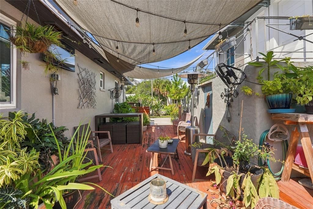 For Rent: $2,950 (2 beds, 2 baths, 1250 Square Feet)