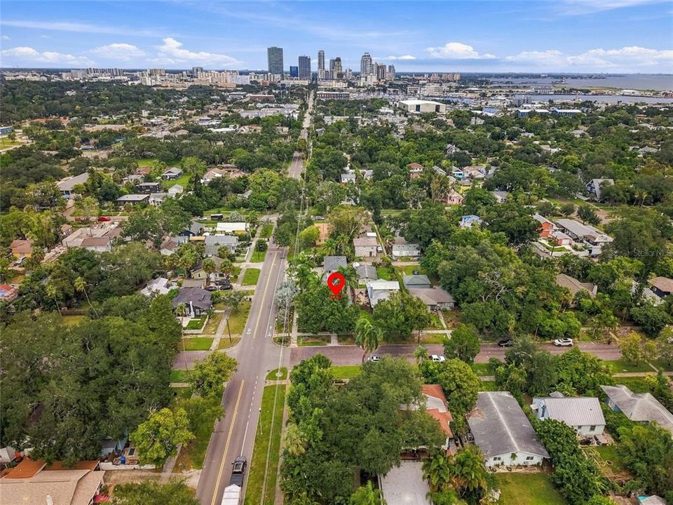 For Rent: $2,950 (2 beds, 2 baths, 1250 Square Feet)