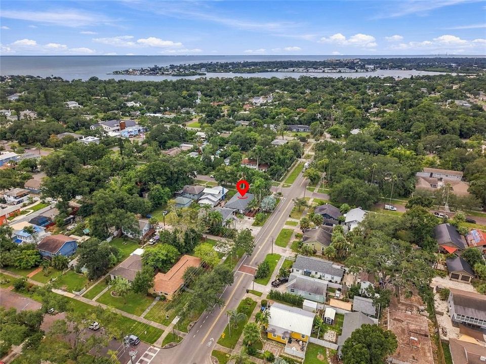 For Rent: $2,950 (2 beds, 2 baths, 1250 Square Feet)