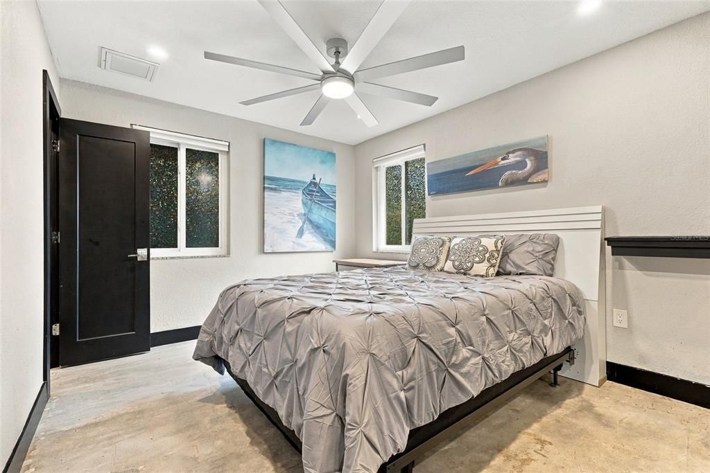 For Rent: $2,950 (2 beds, 2 baths, 1250 Square Feet)