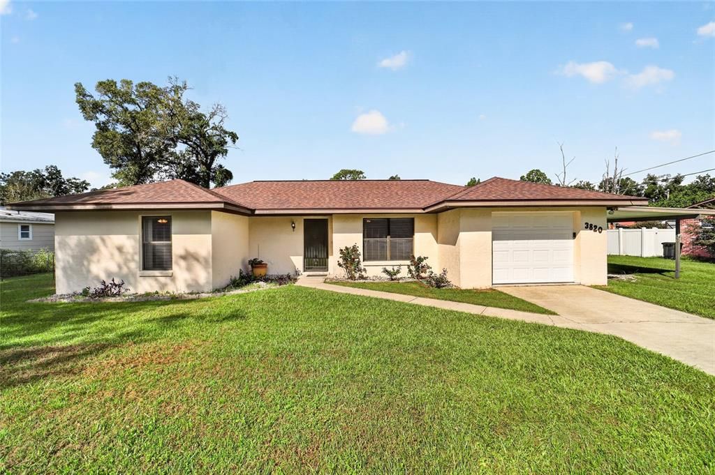 For Sale: $225,000 (2 beds, 2 baths, 1085 Square Feet)