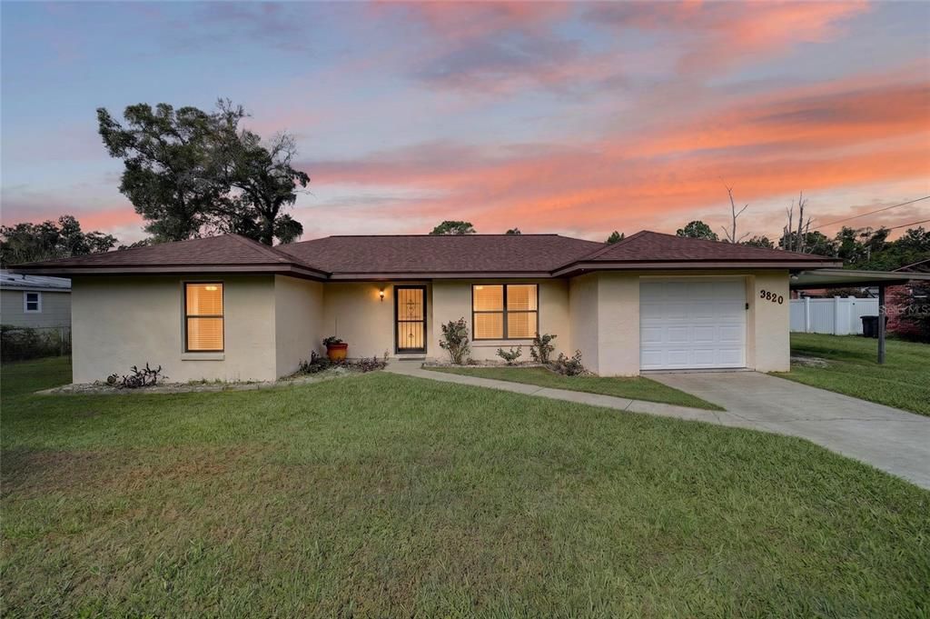 For Sale: $225,000 (2 beds, 2 baths, 1085 Square Feet)