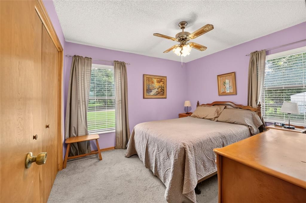 For Sale: $225,000 (2 beds, 2 baths, 1085 Square Feet)
