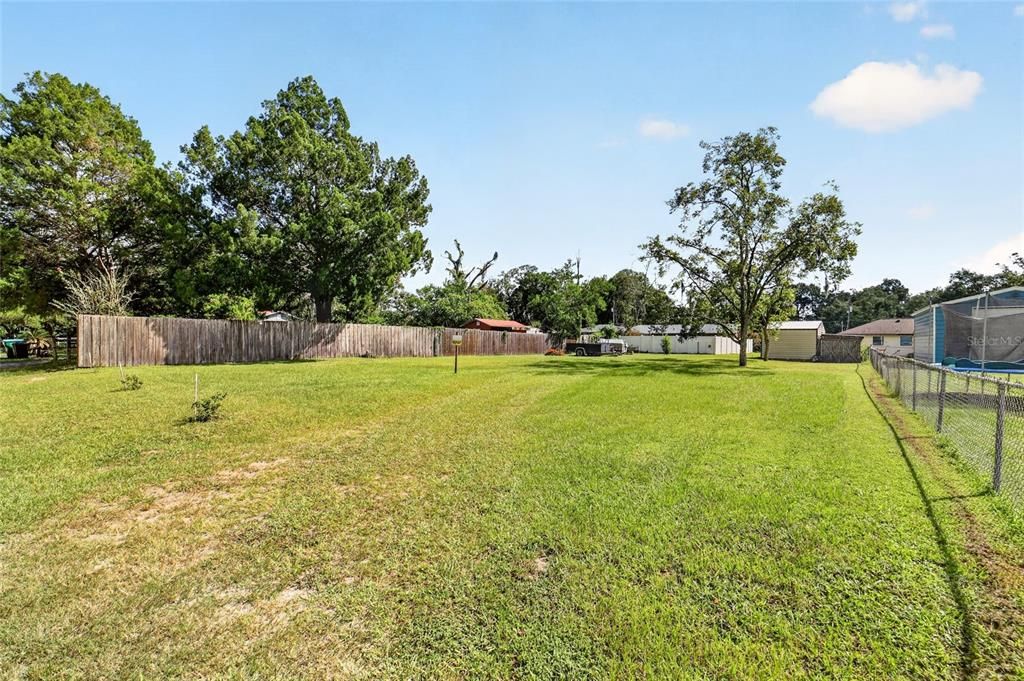 For Sale: $225,000 (2 beds, 2 baths, 1085 Square Feet)