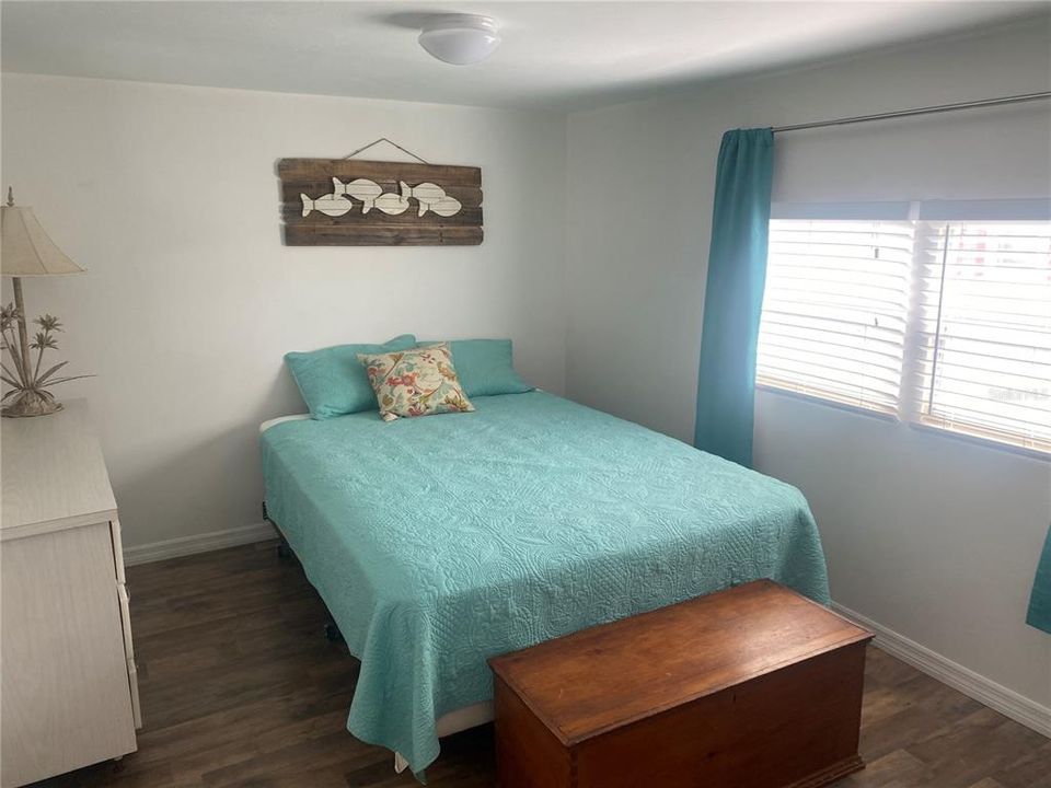 For Rent: $1,400 (2 beds, 1 baths, 780 Square Feet)