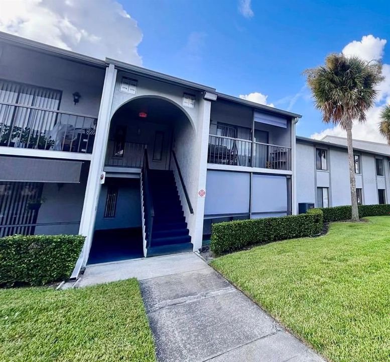 For Rent: $1,400 (2 beds, 2 baths, 1025 Square Feet)