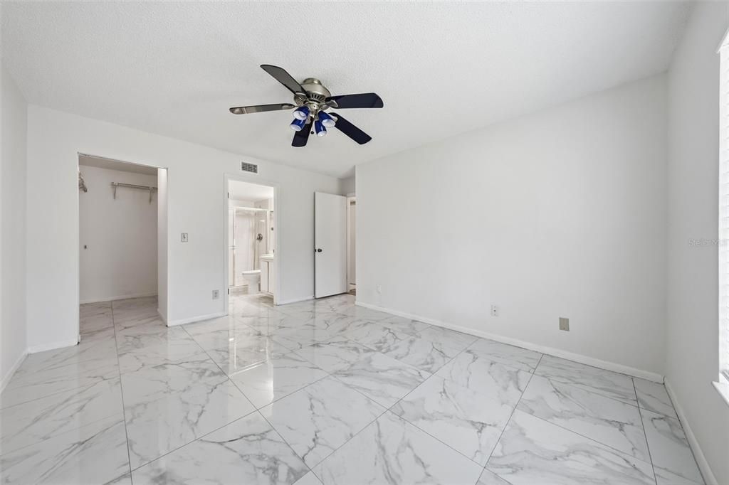 For Rent: $1,400 (2 beds, 2 baths, 1025 Square Feet)