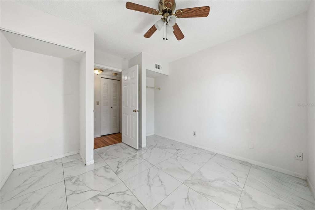 For Rent: $1,400 (2 beds, 2 baths, 1025 Square Feet)