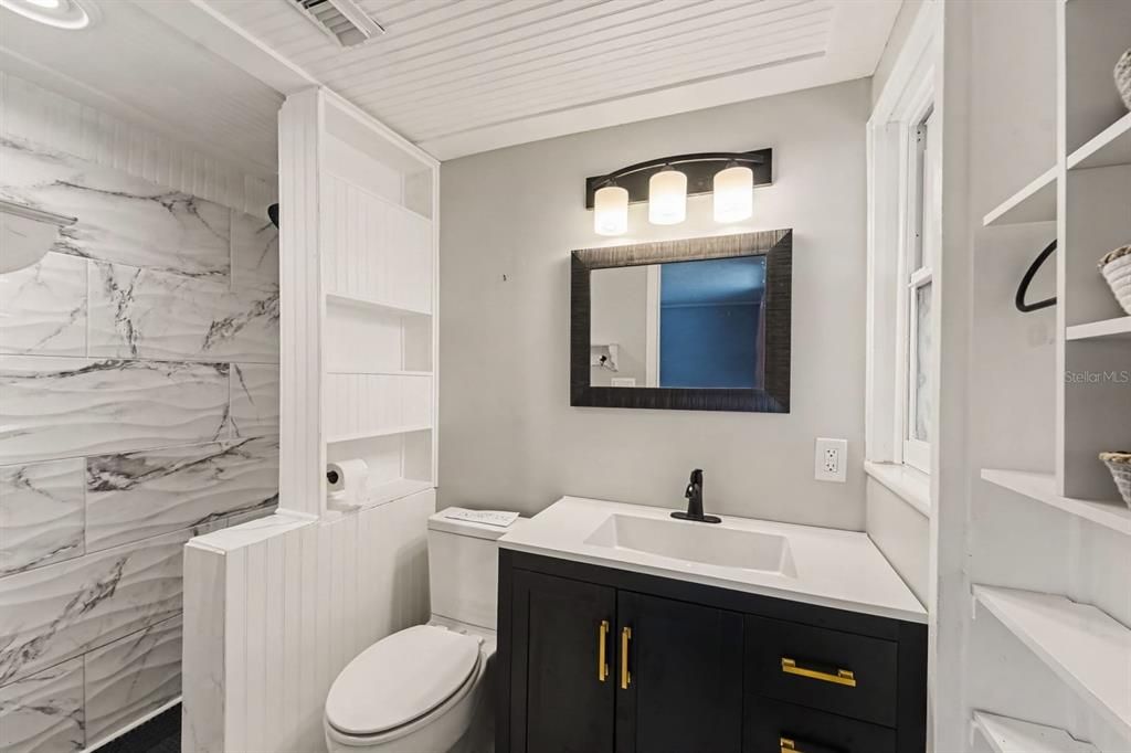 For Sale: $385,000 (2 beds, 2 baths, 1112 Square Feet)