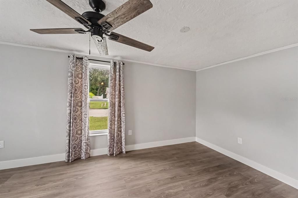 For Sale: $385,000 (2 beds, 2 baths, 1112 Square Feet)