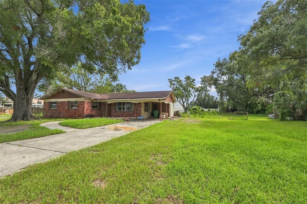 For Sale: $499,900 (0.27 acres)