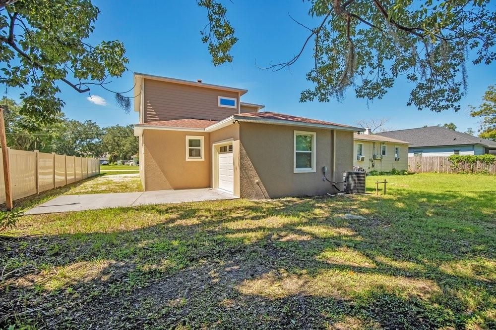 На продажу: $359,000 (4 спален, 2 ванн, 1968 Квадратных фут)