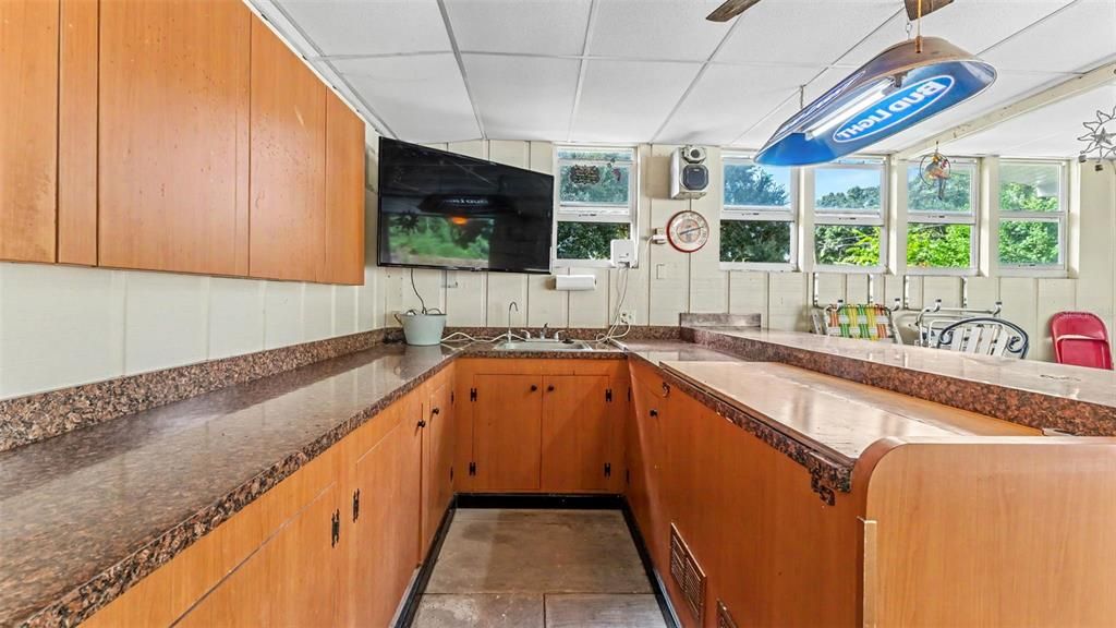 На продажу: $399,900 (6 спален, 4 ванн, 3152 Квадратных фут)