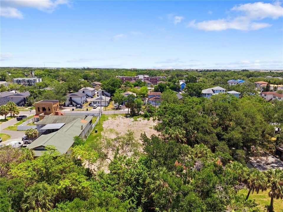 For Sale: $625,000 (0.60 acres)
