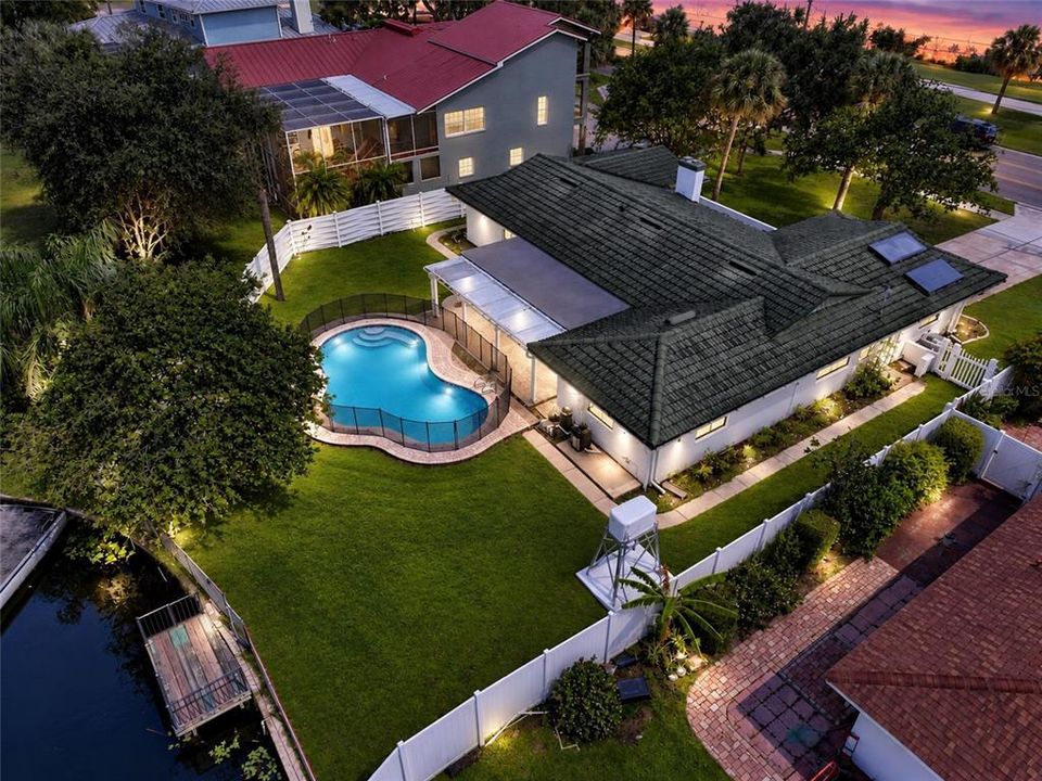 На продажу: $974,000 (3 спален, 2 ванн, 1932 Квадратных фут)