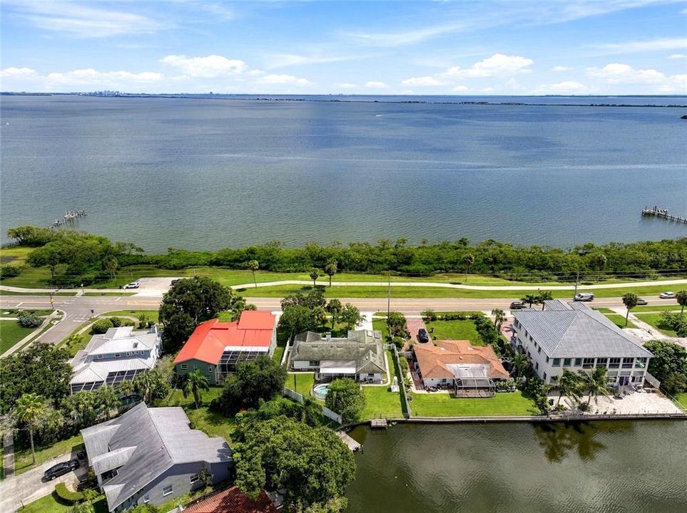 На продажу: $974,000 (3 спален, 2 ванн, 1932 Квадратных фут)