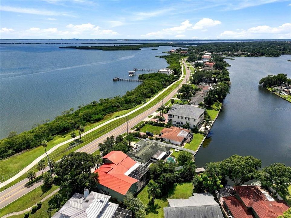 На продажу: $974,000 (3 спален, 2 ванн, 1932 Квадратных фут)
