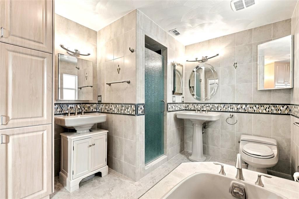 На продажу: $974,000 (3 спален, 2 ванн, 1932 Квадратных фут)