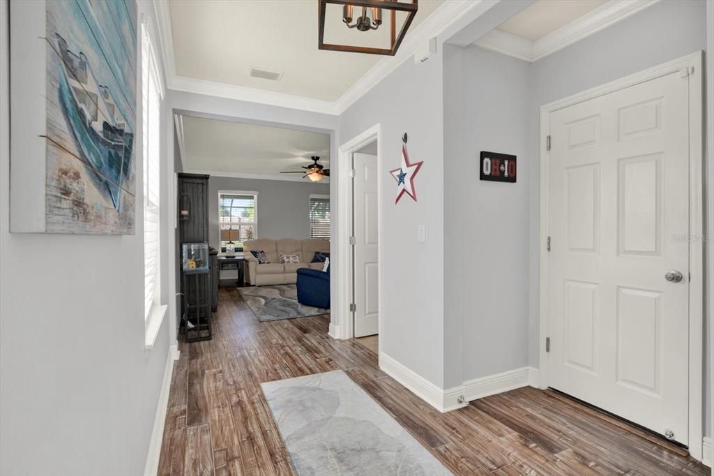 For Sale: $549,900 (4 beds, 2 baths, 2254 Square Feet)