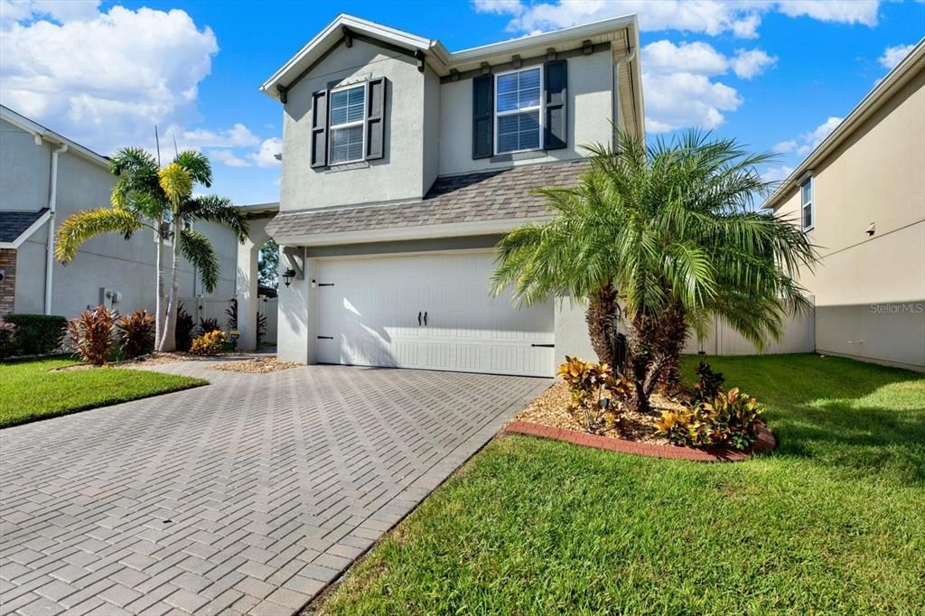 For Sale: $549,900 (4 beds, 2 baths, 2254 Square Feet)